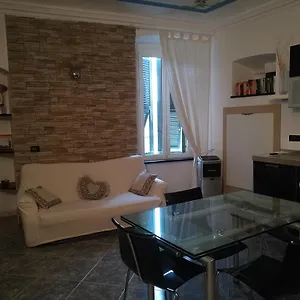 dalla-volta-apartment.hotelitalianriviera.com/